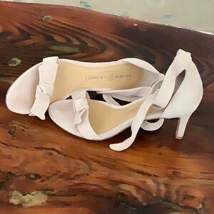 Chinese Laundry Women's Cream Heels